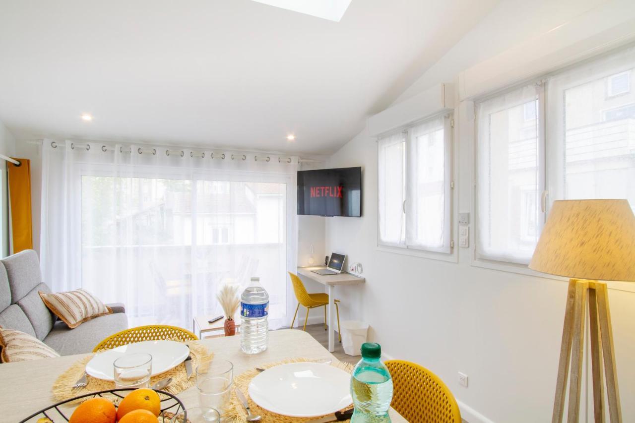 Soleil D'Ete - Netflix & Wifi - Balcon - Climatisation - Parking Gratuit - Check-In 24H24 - Emplacement Velos - Goodmarning ชาลงส์-อ็อง-ชองปาญ ภายนอก รูปภาพ